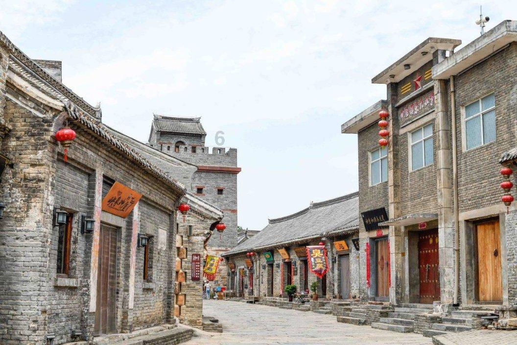 男宝在游乐场怎么玩都玩不够怎么办叫回家就哭怎么办？游戏画面